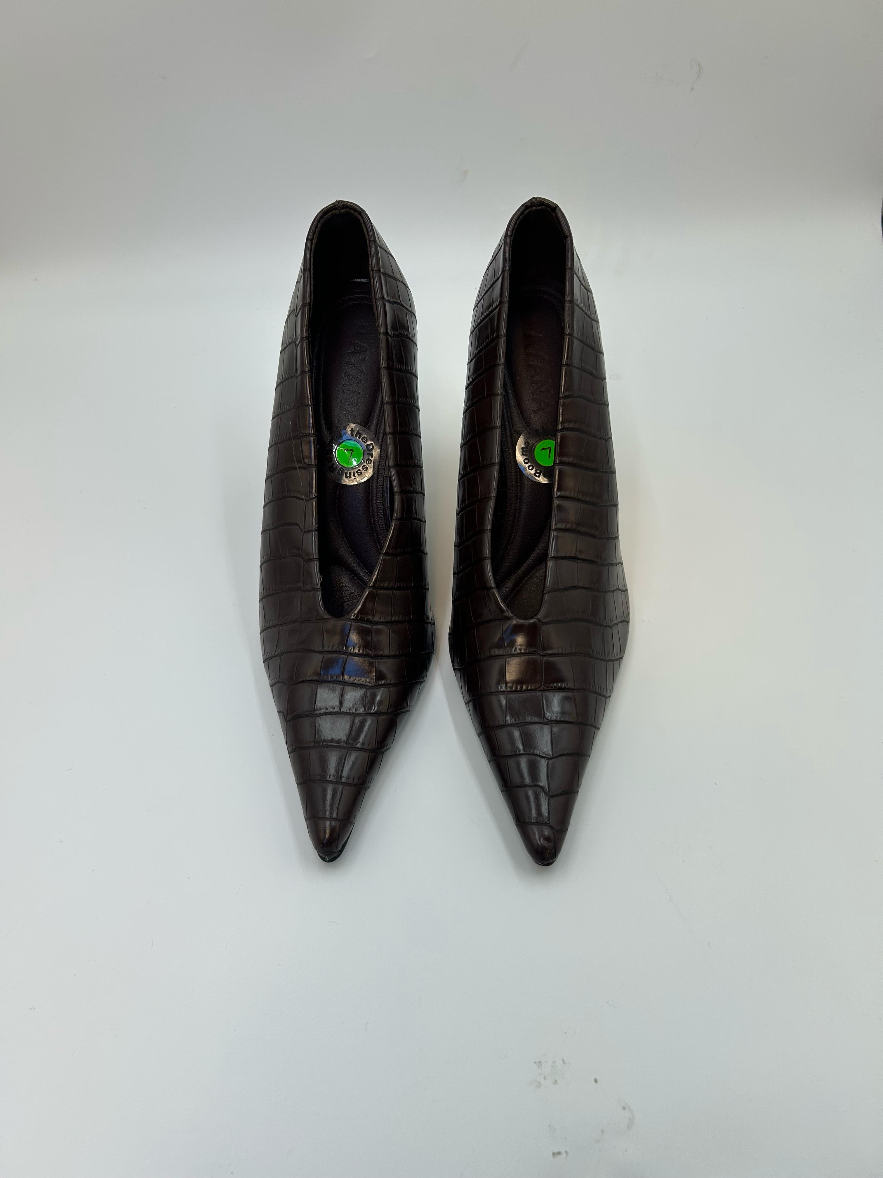 Ayana - Chocolate Brown Croc Embossed Pointed Pump