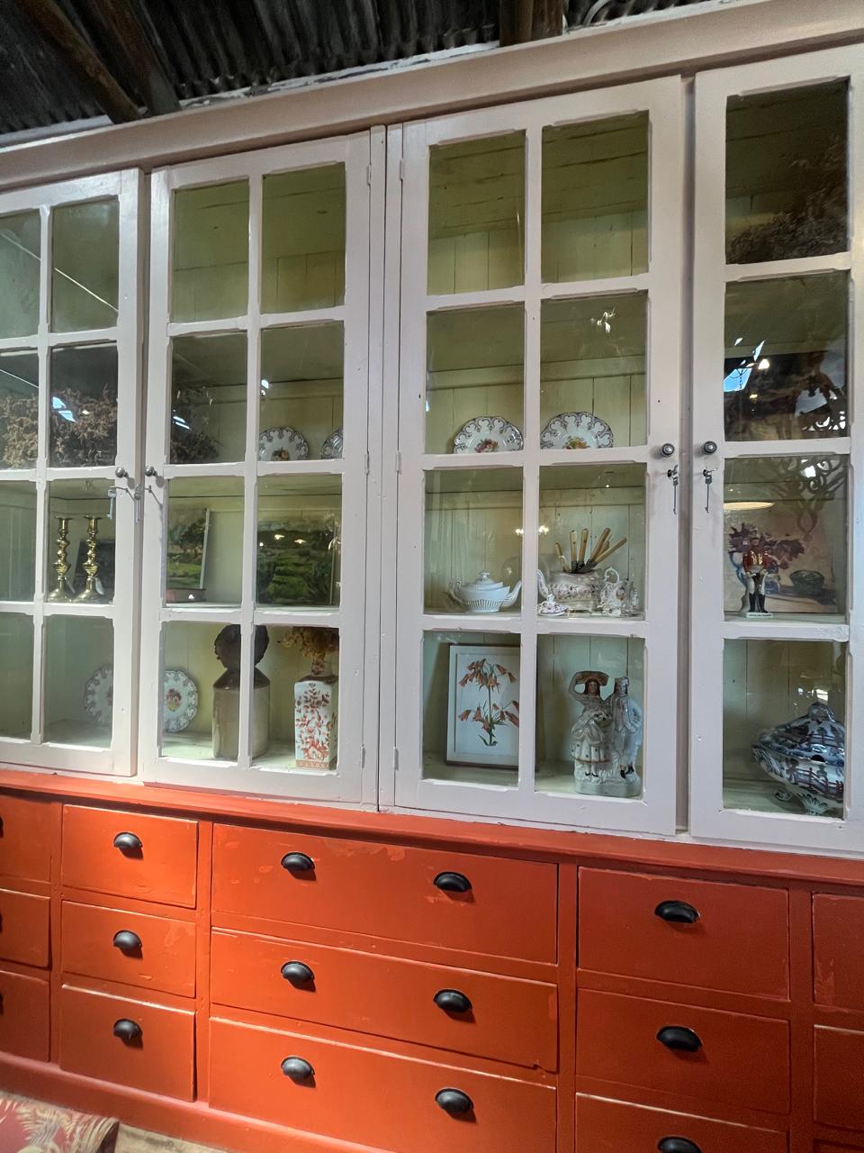 Large Two-Tone Shop Display With 15 Drawers