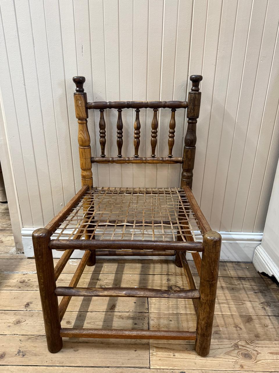 Low Antique Tolletjie